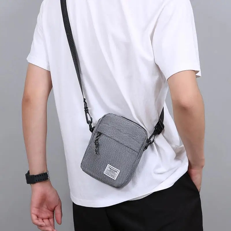 Bolsa Crossbody Compacta com Fecho