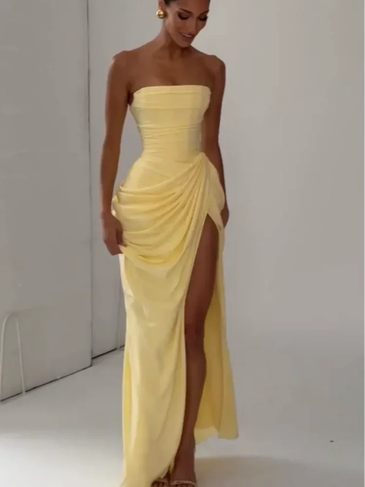 Vestido sem Alças Drapeado com Racha