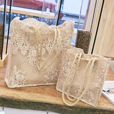 Mala de Renda com Alça — Estilo Romântico
