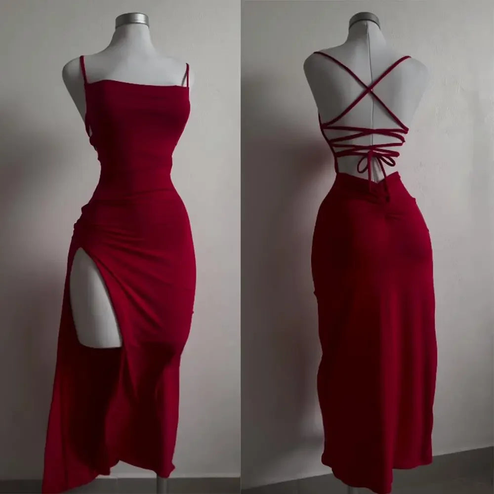 Vestido de Alças com Costas Cruzadas e Racha