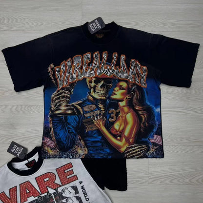Flash — T-shirt Oversized com Grafismo e Brilhantes