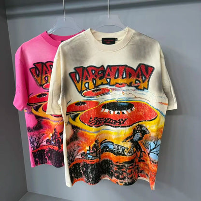 Flash — T-shirt Oversized com Grafismo e Brilhantes