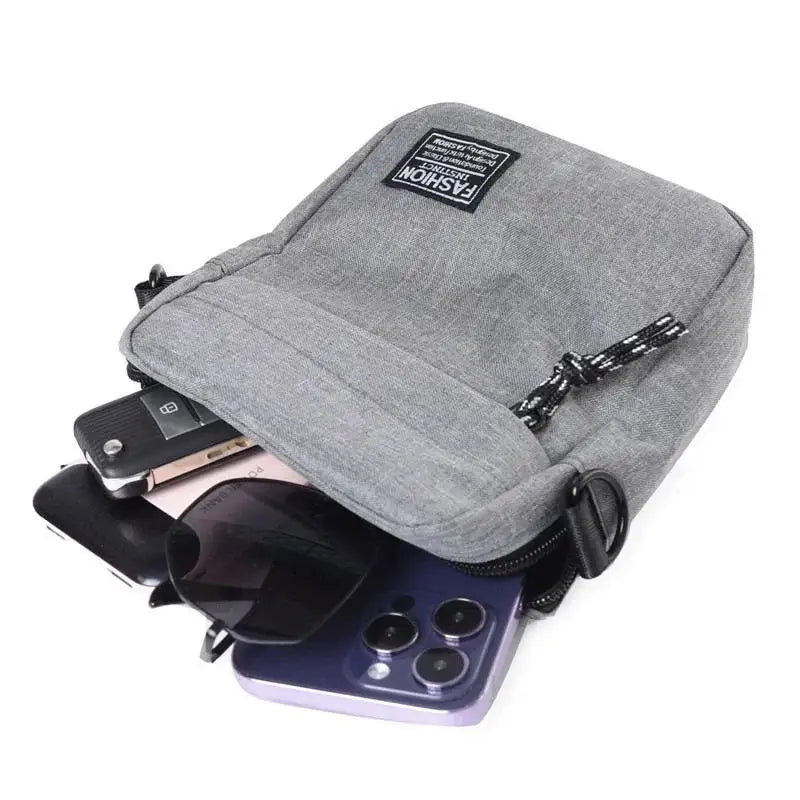 Bolsa Crossbody Compacta com Fecho