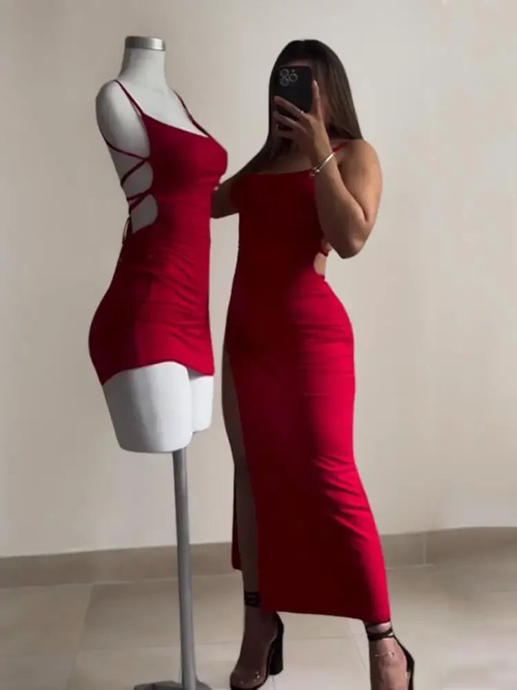 Vestido de Alças com Costas Cruzadas e Racha