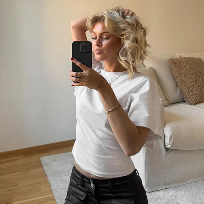 Essential — T-shirt Cropped de Corte Solto
