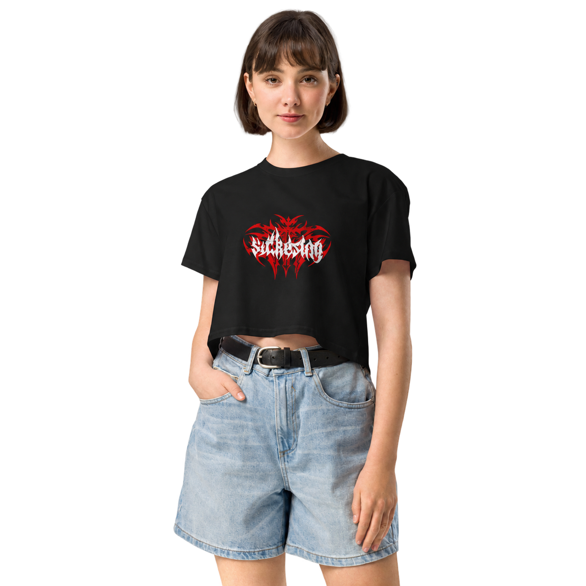 Vista frontal — Red Tribal — T-shirt Cropped Preta BluNook