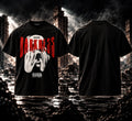 Frente e costas da T-shirt preta com grafismo Darkness em vermelho e branco